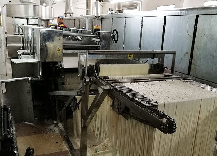 連續(xù)壓片及自動(dòng)上掛 連續(xù)壓片及自動(dòng)上掛